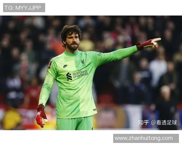 库尔图瓦：从守门员到球队灵魂的华丽转身与传奇之路